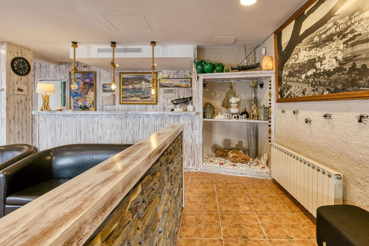 La Fonda Bed and Breakfast Cadaqués Εξωτερικό φωτογραφία