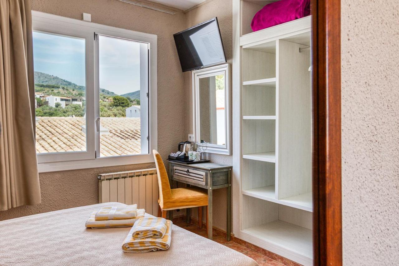 La Fonda Bed and Breakfast Cadaqués Εξωτερικό φωτογραφία