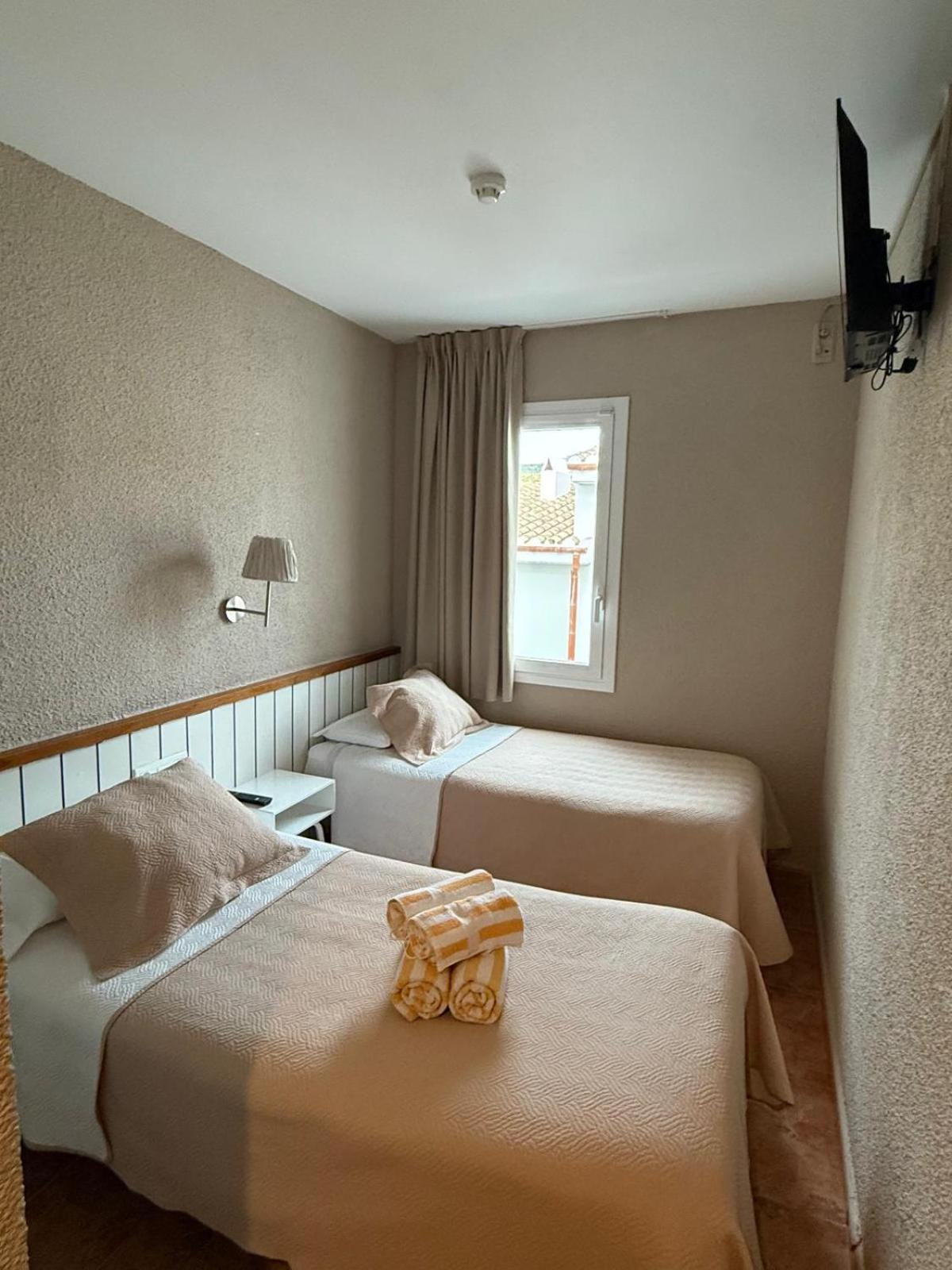 La Fonda Bed and Breakfast Cadaqués Εξωτερικό φωτογραφία